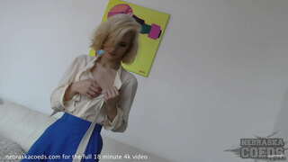 слатка плавуша даје ултра хот стрип зафркавати чудан предмет убацивање боца креативно порно