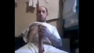Jailhouse masturbation, White guy, big dick, cum a &#039; losgadh ort