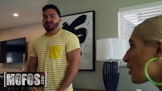 Мошеннический Өткөрмө - MOFOS